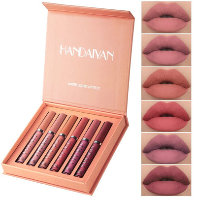 💄 Pack of 8 – 2-in-1 Matte Lipstick & Lip Liner Set A must-have for every makeup lover! This waterproof, smudge-proof set combines lip liner and matte lipstick in one — for bold, defined lips that last all day.